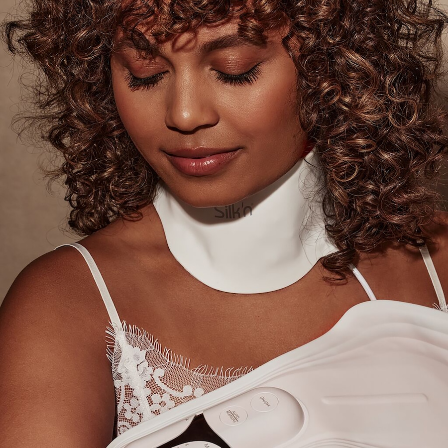 Image 728730_ALTMORE6.jpg, Product 728-730 / Price $219.00, Silk'n LED Neck Mask from Silk'n on TSC.ca's Beauty department