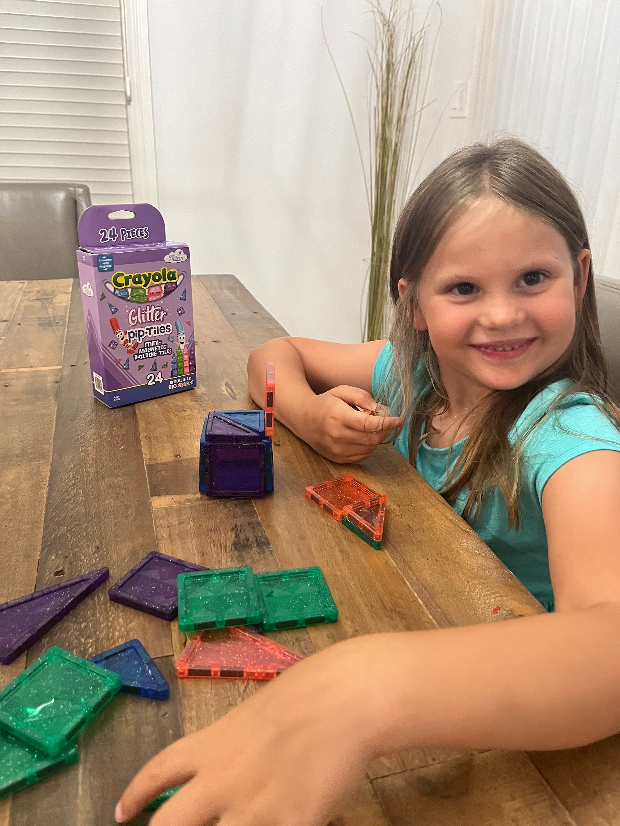 CreateOn Crayola Glitter PIP Magnetic Tile 24-Piece Set - TSC.ca