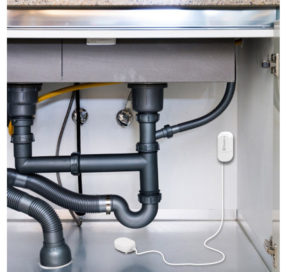 Image 729935_ALTMORE5.jpg, Product 729-935 / Price $39.99, Swann Wireless Wi-Fi Smart Home Leak Alert Sensor from Swann on TSC.ca's Electronics department