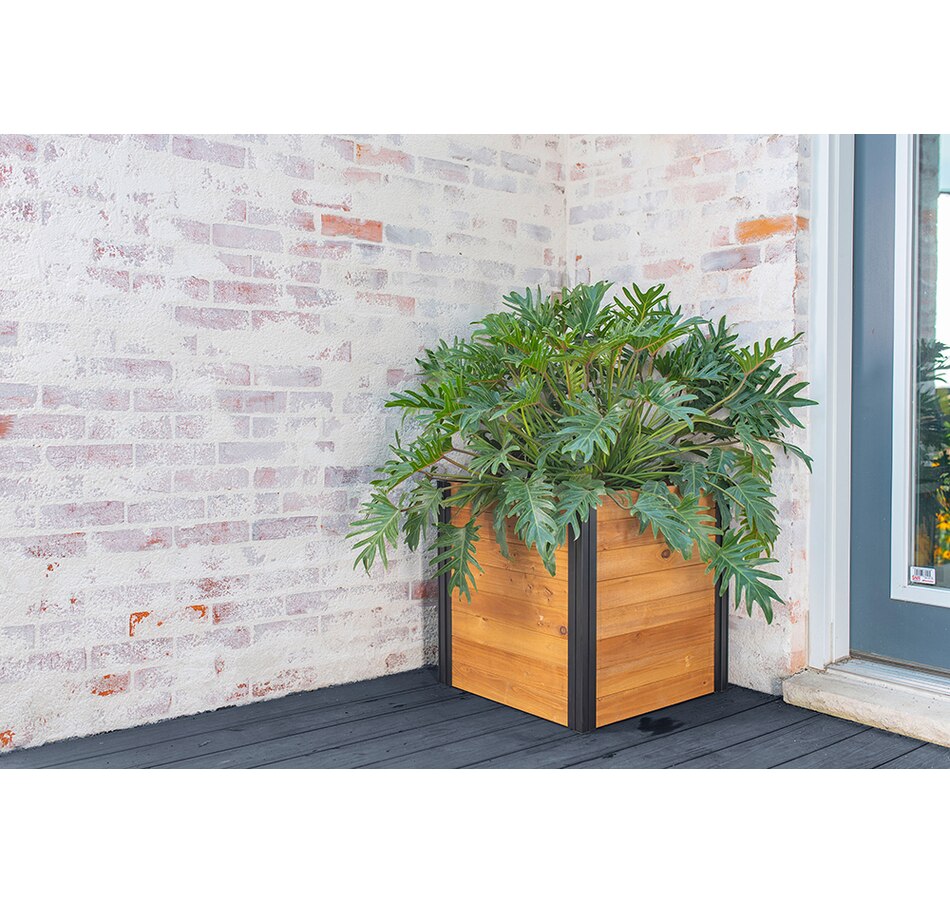 Home & Garden Outdoor Living Garden Décor Plant Stands & Planters