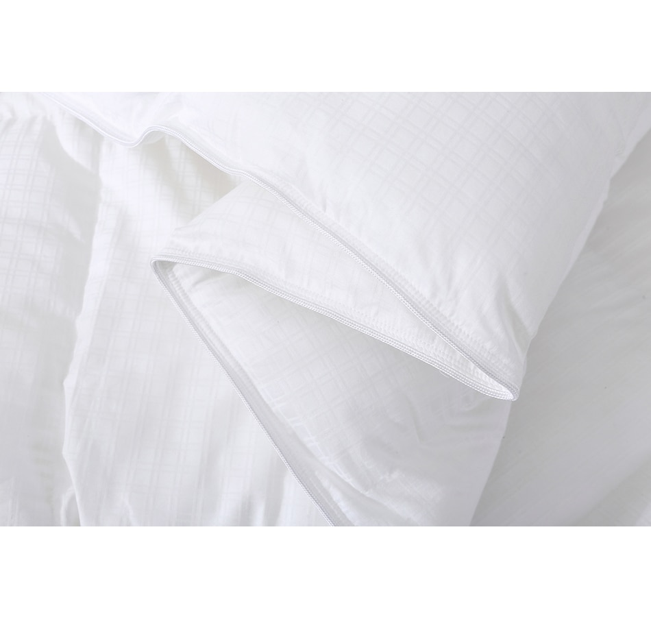 Image 730634_ALTMORE1.jpg, Product 730-634 / Price $149.99 - $199.99, Royal Elite 300-Thread-Count All-Season Premium Microfibre Gel Duvet from Maholi on TSC.ca's Home & Garden department