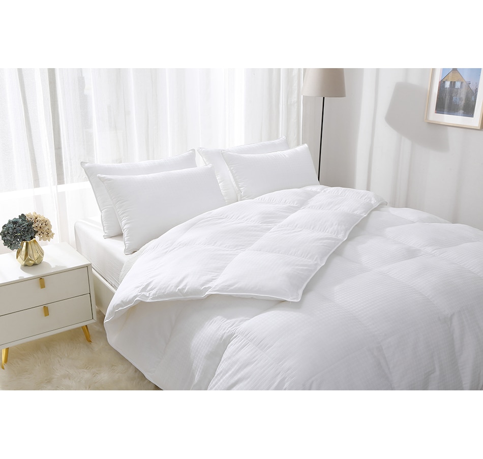 Image 730634_WHT.jpg, Product 730-634 / Price $149.99 - $199.99, Royal Elite 300-Thread-Count All-Season Premium Microfibre Gel Duvet from Maholi on TSC.ca's Home & Garden department