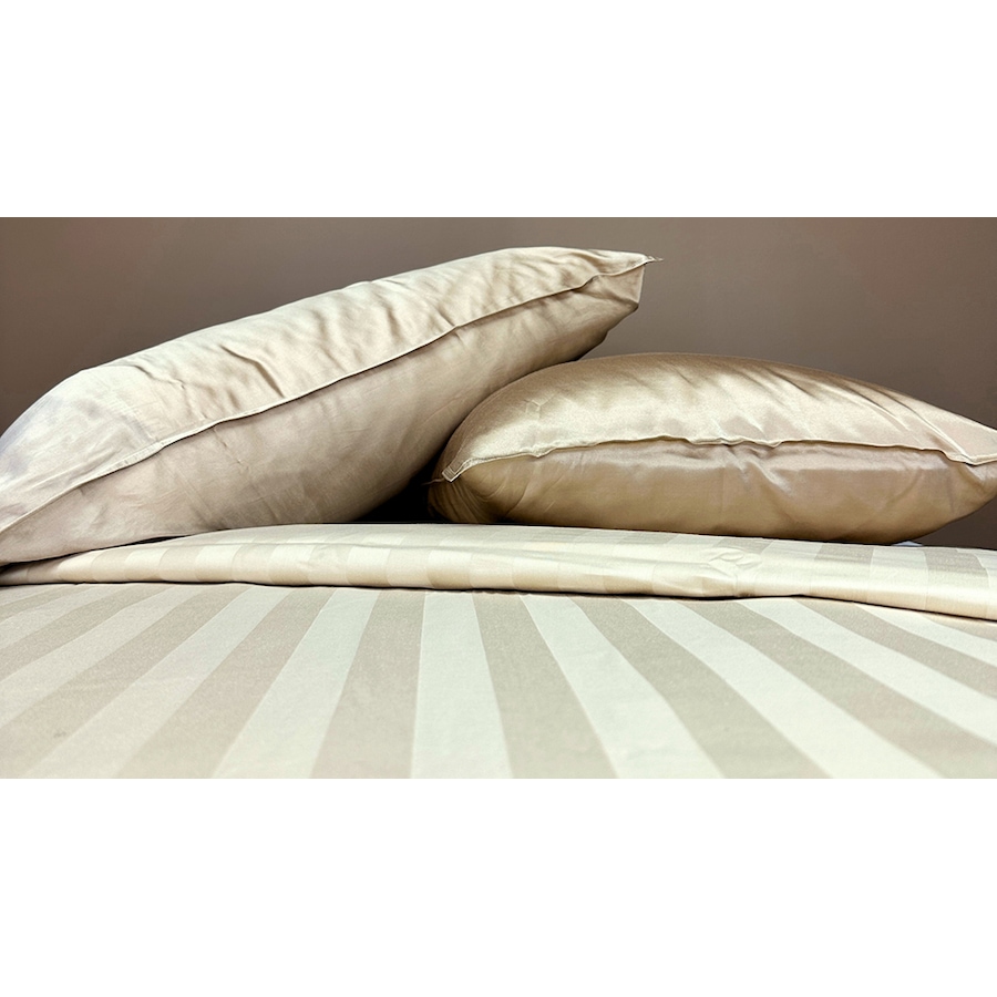 Image 731634_ALTMORE13.jpg, Product 731-634 / Price $199.99 - $299.99, Mulberry Silk Cotton Duvet Cover from Mulberry Silk Bedding on TSC.ca's Home & Garden department