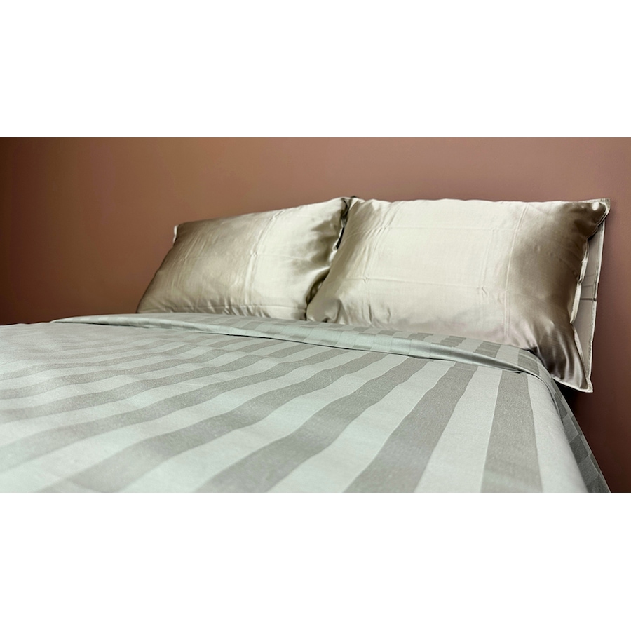 Image 731634_ALTMORE17.jpg, Product 731-634 / Price $199.99 - $299.99, Mulberry Silk Cotton Duvet Cover from Mulberry Silk Bedding on TSC.ca's Home & Garden department
