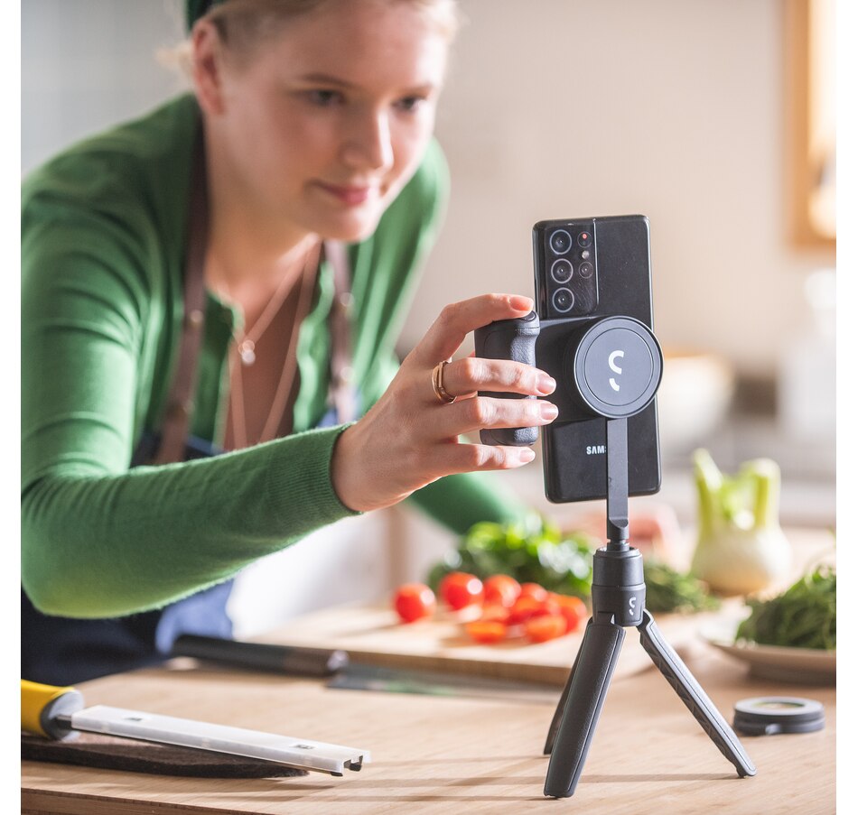 Image 732293_ALTMORE8.jpg, Product 732-293 / Price $179.99, ShiftCam SnapGrip Creator Kit from ShiftCam on TSC.ca's Electronics department