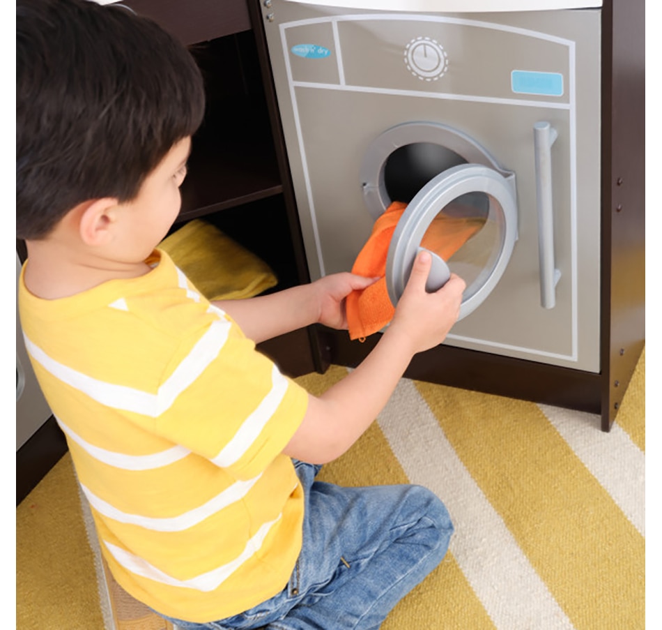 Image 733251_ALTMORE3.jpg, Product 733-251 / Price $299.99, Kidkraft Ultimate Corner Play Kitchen from KidKraft on TSC.ca's Toys & Hobbies department