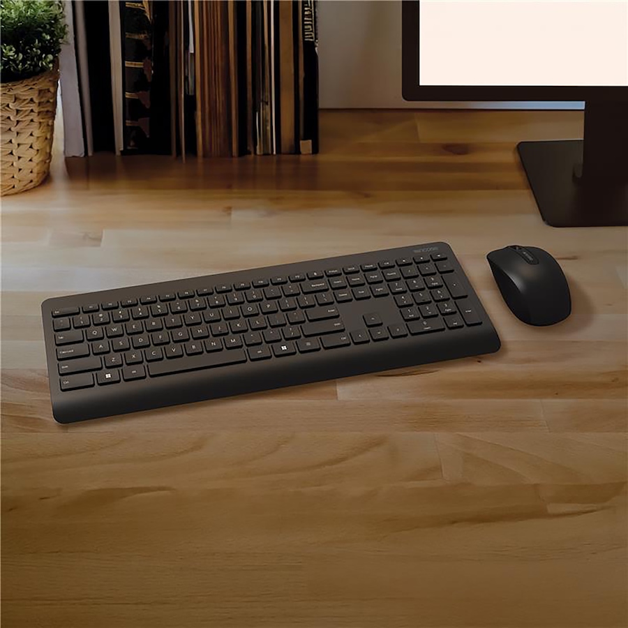 Image 733981_ALTMORE4.jpg, Product 733-981 / Price $79.99, Incase Wireless Desktop 900 (English layout) from Incase on TSC.ca's Electronics department