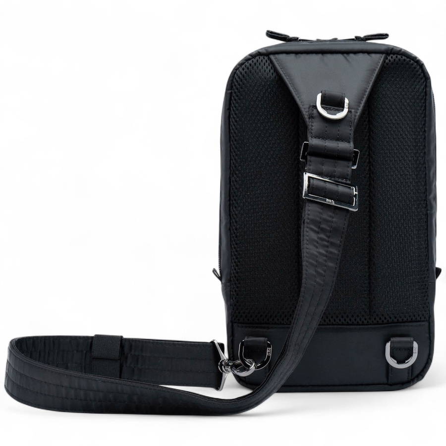 Image 735698_ALTMORE14.jpg, Product 735-698 / Price $94.00, Lug Tailback Sling Bag from Lug on TSC.ca's Home & Garden department