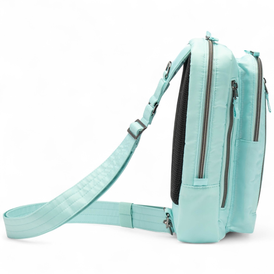 Image 735698_ALTMORE6.jpg, Product 735-698 / Price $94.00, Lug Tailback Sling Bag from Lug on TSC.ca's Home & Garden department