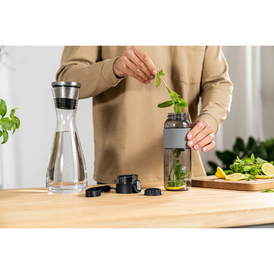 Image 735821_ALTMORE3.jpg, Product 735-821 / Price $29.99, Zwilling Drinking Bottle from Zwilling on TSC.ca's Kitchen department