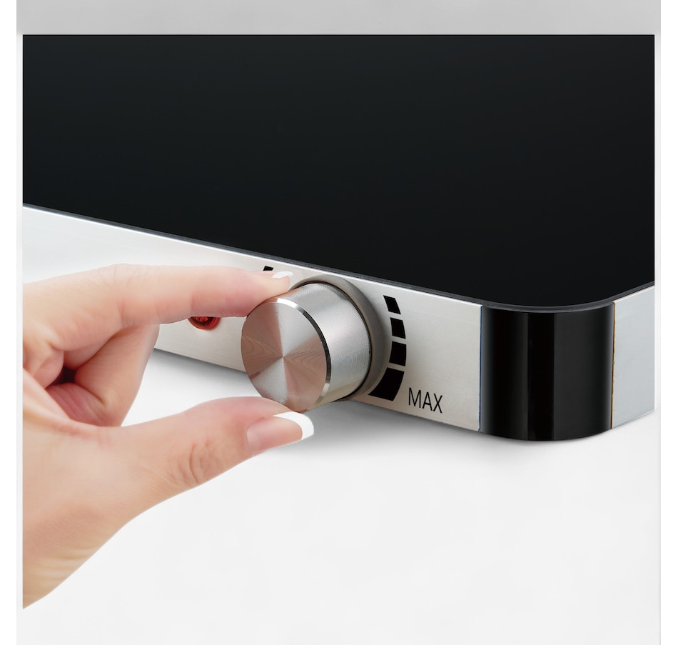 Image 735915_ALTMORE4.jpg, Product 735-915 / Price $89.99, Salton Hotray XL Warming Tray from Salton on TSC.ca's Kitchen department