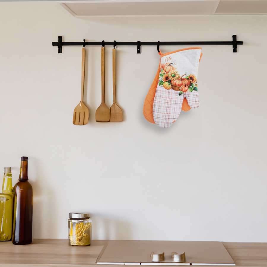 Image 735969_ALTMORE1.jpg, Product 735-969 / Price $24.99, IH Casa Décor 14" Oven Mitts (pumpkin, set of 2) from IH Casa Decor on TSC.ca's Kitchen department