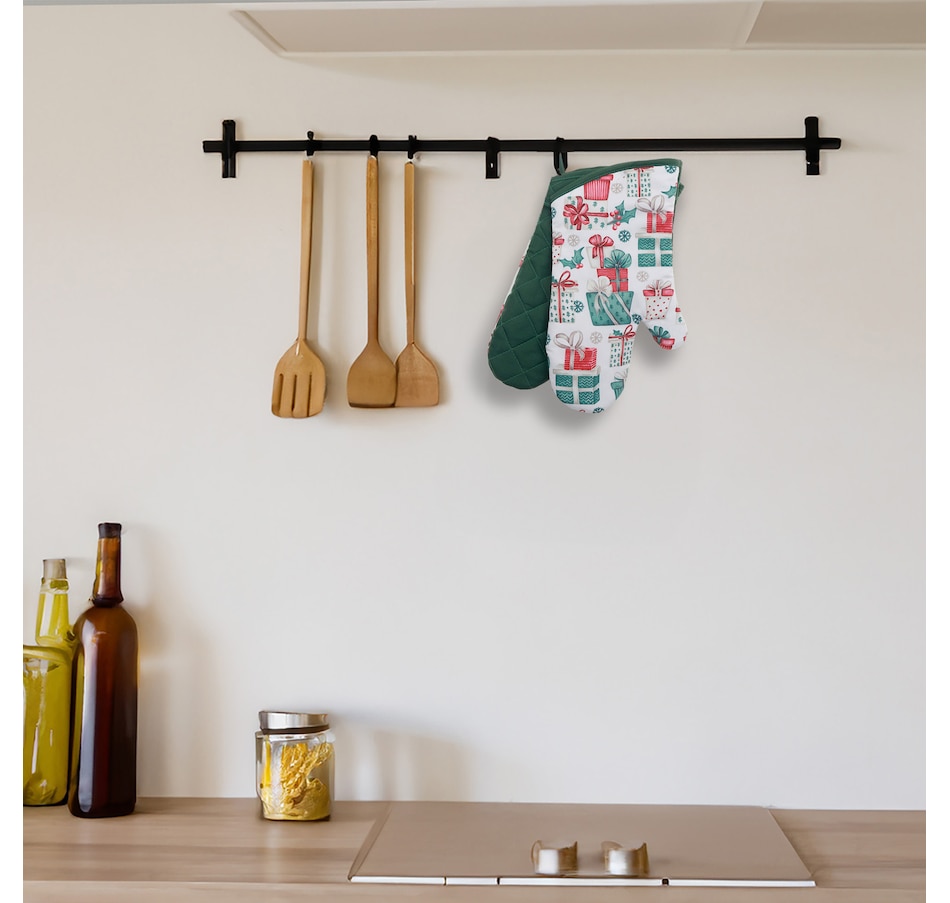 Image 736801_ALTMORE1.jpg, Product 736-801 / Price $19.99, IH Casa Décor 14" Oven Mitts (presents, set of 2) from IH Casa Decor on TSC.ca's Kitchen department