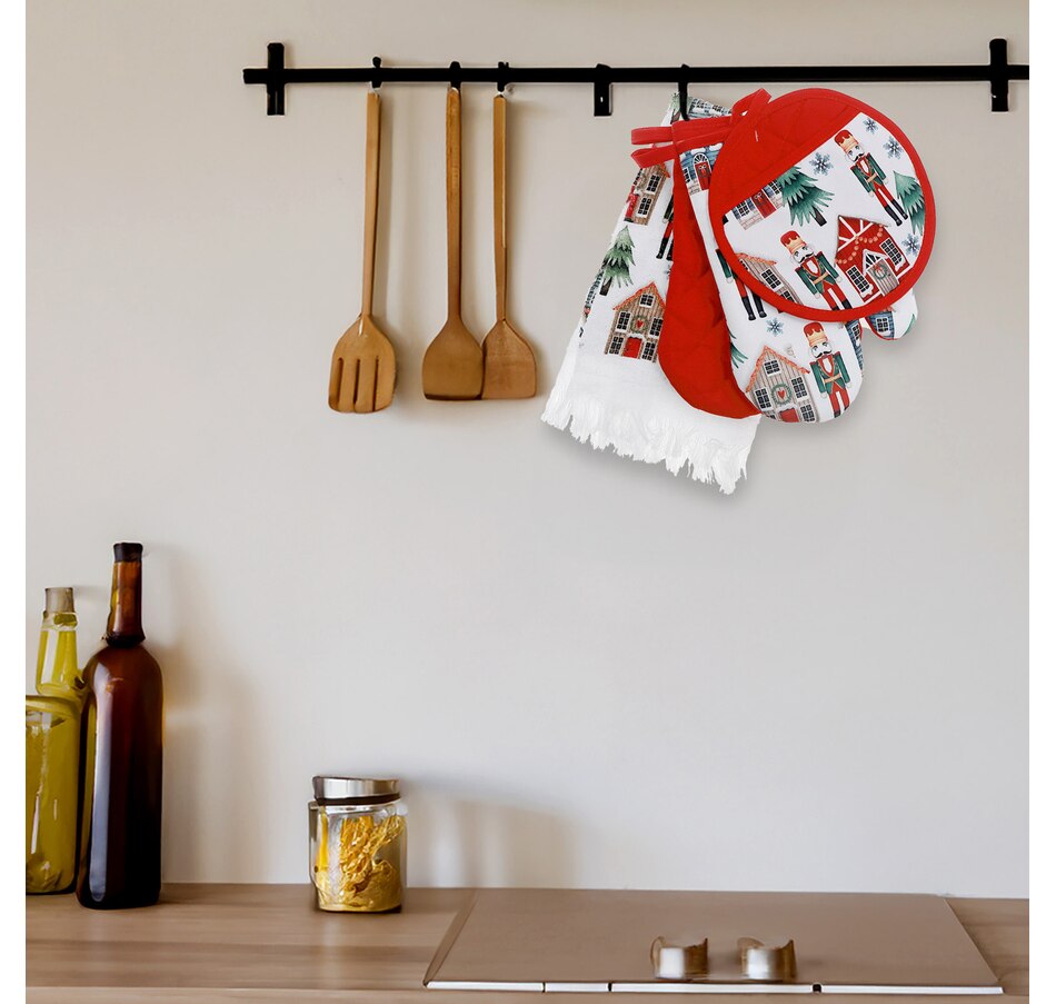 Image 736837_ALTMORE1.jpg, Product 736-837 / Price $19.99, IH Casa Décor 4-Piece Kitchen Set (nutcracker) from IH Casa Decor on TSC.ca's Kitchen department