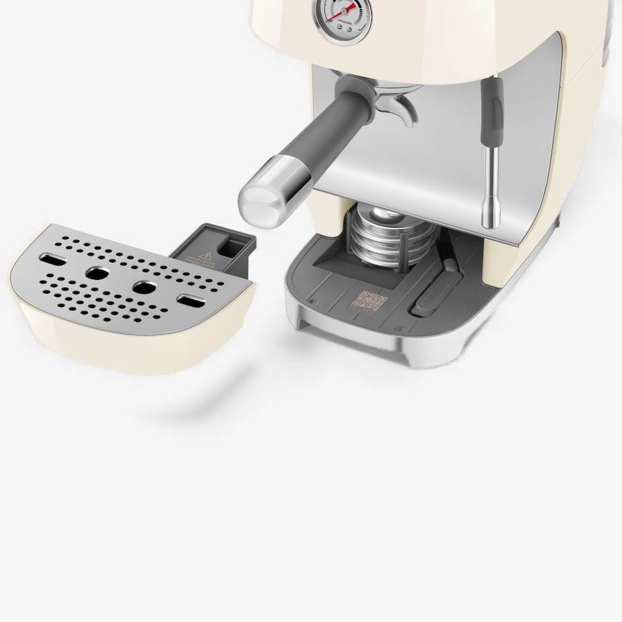 Image 738099_ALTMORE6.jpg, Product 738-099 / Price $749.99, SMEG Manual Espresso Machine with Cold Brew from Smeg on TSC.ca's Kitchen department