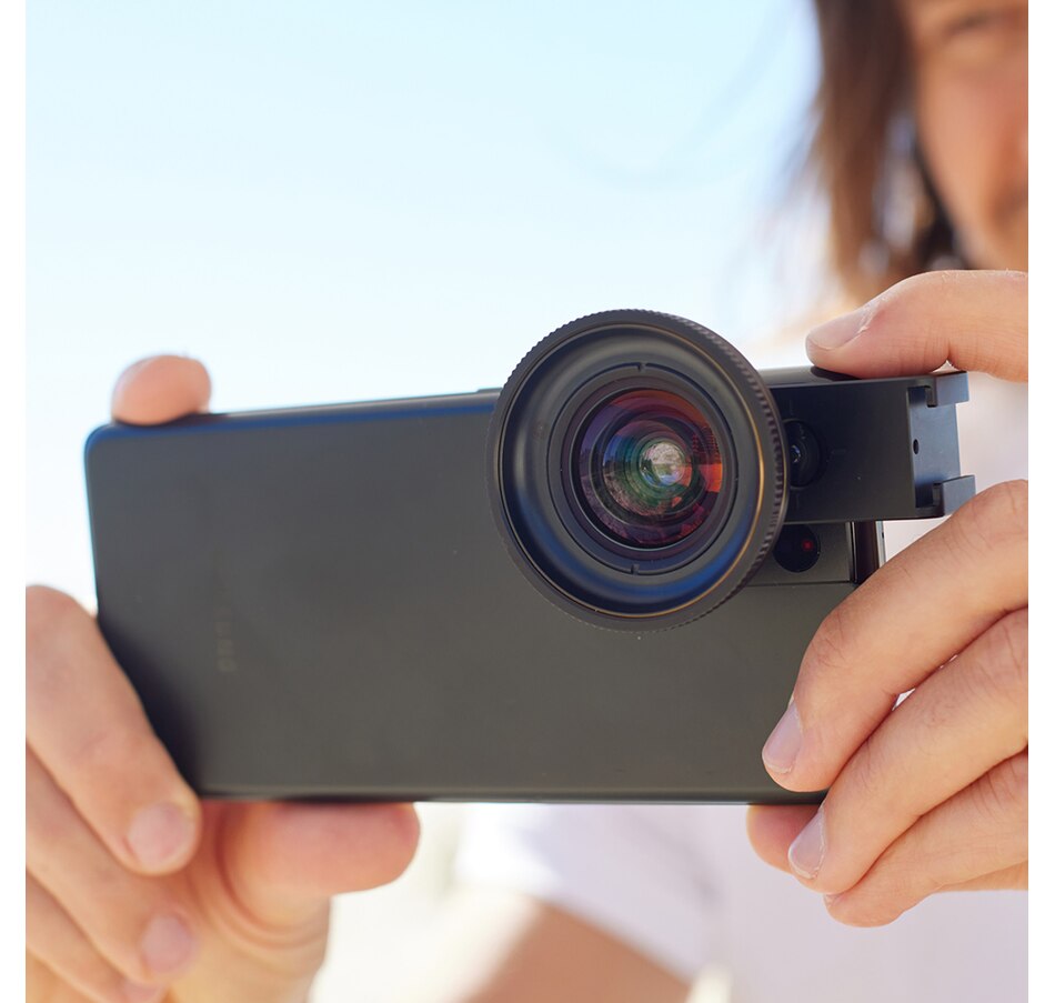 Image 738997_ALTMORE5.jpg, Product 738-997 / Price $39.99, ShiftCam Universal Lens Mount from ShiftCam on TSC.ca's Electronics department