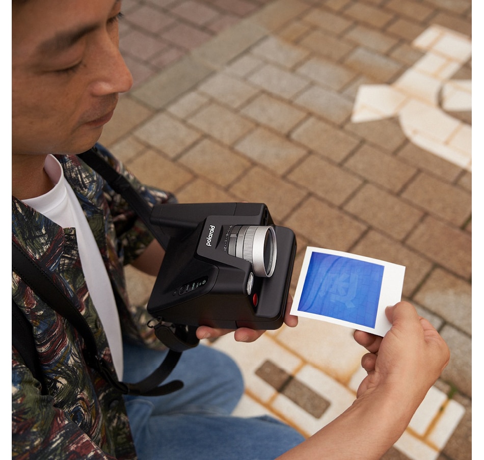 Image 739188_ALTMORE8.jpg, Product 739-188 / Price $799.99, Polaroid I-2 Instant Camera (black) from Polaroid on TSC.ca's Toys & Hobbies department