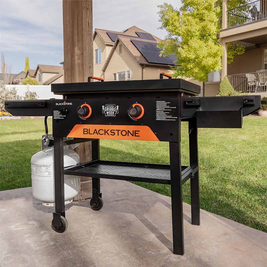 Image 739608_ALTMORE2.jpg, Product 739-608 / Price $549.99, Blackstone 28" Omnivore Top Limited Edition Bundle from Blackstone on TSC.ca's Home & Garden department