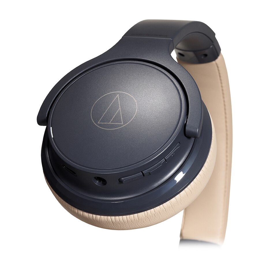 Image 743028_ALTMORE16.jpg, Product 743-028 / Price $89.00, Audio Technica ATH-S220BT On-Ear Sound-Isolating Bluetooth Headphones from Audio Technica on TSC.ca's Electronics department