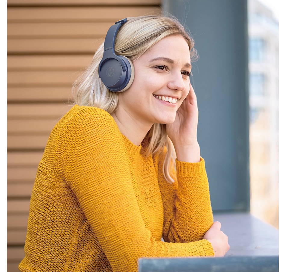 Image 743028_ALTMORE20.jpg, Product 743-028 / Price $89.00, Audio Technica ATH-S220BT On-Ear Sound-Isolating Bluetooth Headphones from Audio Technica on TSC.ca's Electronics department