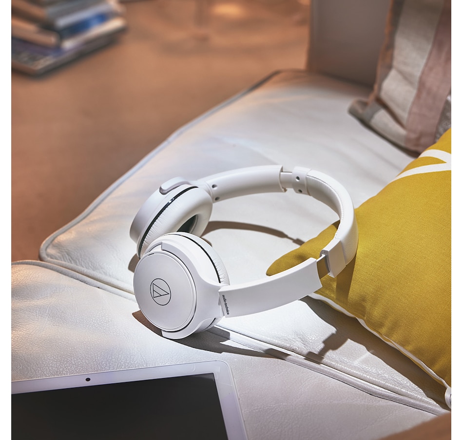 Image 743028_ALTMORE22.jpg, Product 743-028 / Price $89.00, Audio Technica ATH-S220BT On-Ear Sound-Isolating Bluetooth Headphones from Audio Technica on TSC.ca's Electronics department