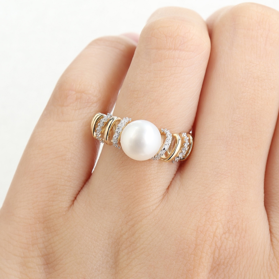 Image 746737_ALTMORE5.jpg, Product 746-737 / Price $1,399.99, Amour Pearls 10K Yellow Gold Cultured FreshWater Pearl Spiral Ring from Amour Pearls on TSC.ca's Jewellery department