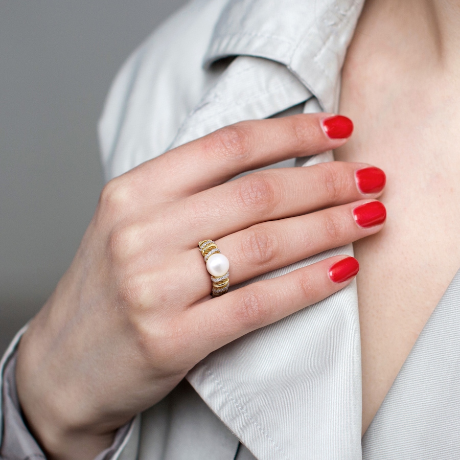 Image 746737_ALTMORE6.jpg, Product 746-737 / Price $1,399.99, Amour Pearls 10K Yellow Gold Cultured FreshWater Pearl Spiral Ring from Amour Pearls on TSC.ca's Jewellery department