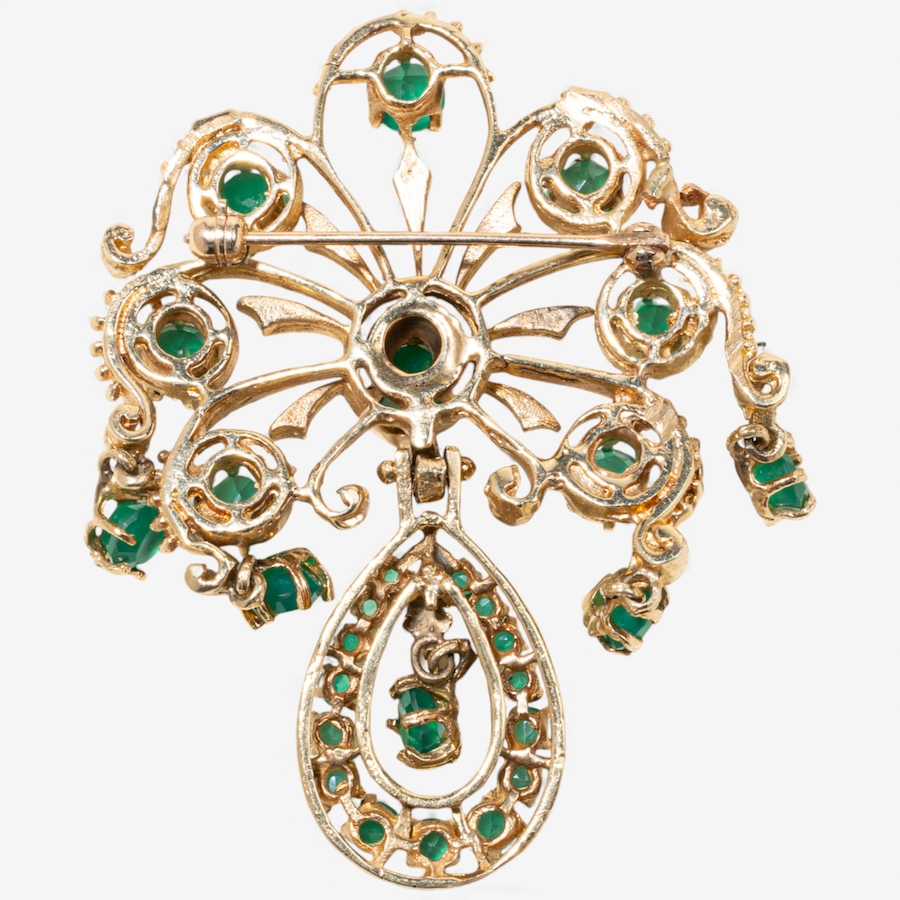 Image 747851_ALTMORE1.jpg, Product 747-851 / Price $4,395.00, Estate Originals 14K Yellow Gold Green Chalcedony Brooch from Estate Originals on TSC.ca's Jewellery department