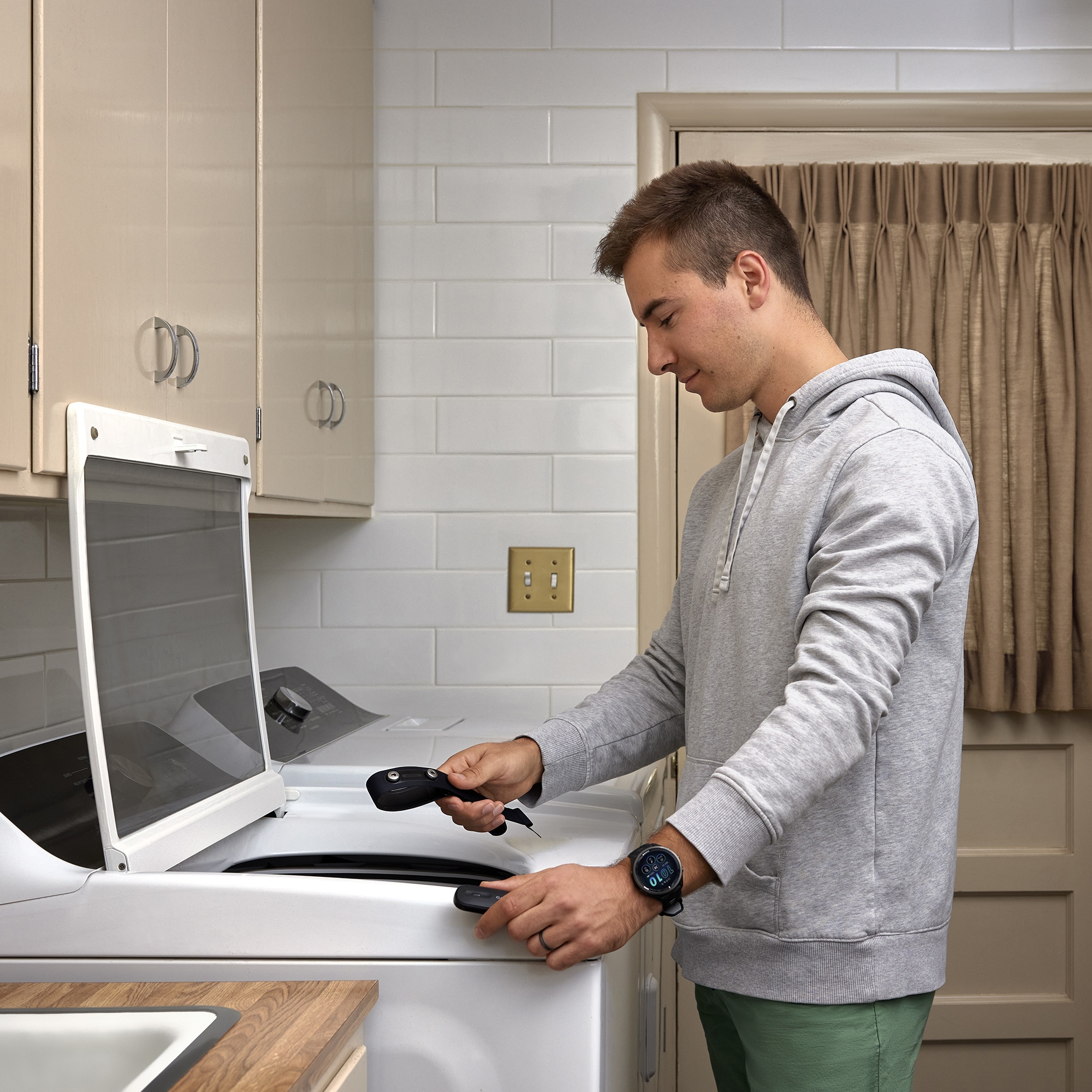 Garmin HRM 200 Heart Rate Monitor (M–XL) - TSC.ca