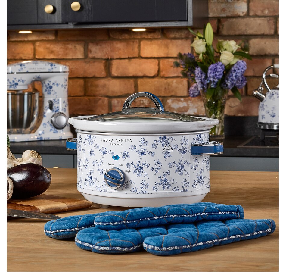 Image 754030_ALTMORE3.jpg, Product 754-030 / Price $99.99, Laura Ashley Slow Cooker (3.5L, China Rose) from Laura Ashley on TSC.ca's Kitchen department
