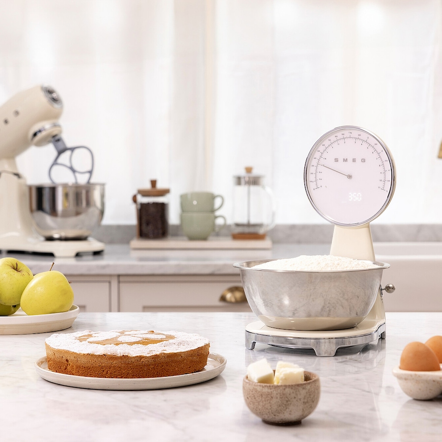 Image 754525_ALTMORE2.jpg, Product 754-525 / Price $249.99, SMEG Analogue and Digital Kitchen Scale from Smeg on TSC.ca's Kitchen department