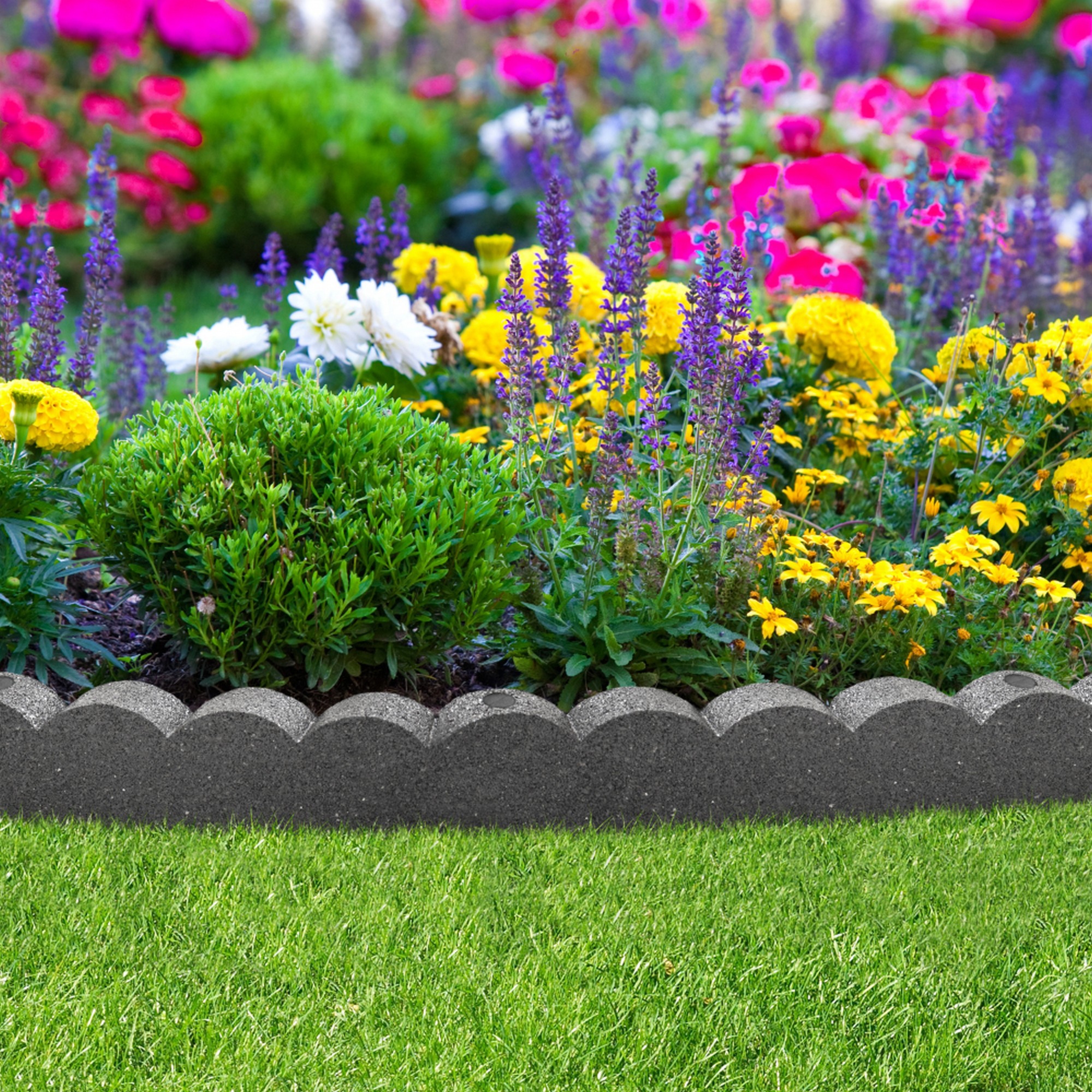 Tierra Verde EZBorder Scallop Garden Border 2