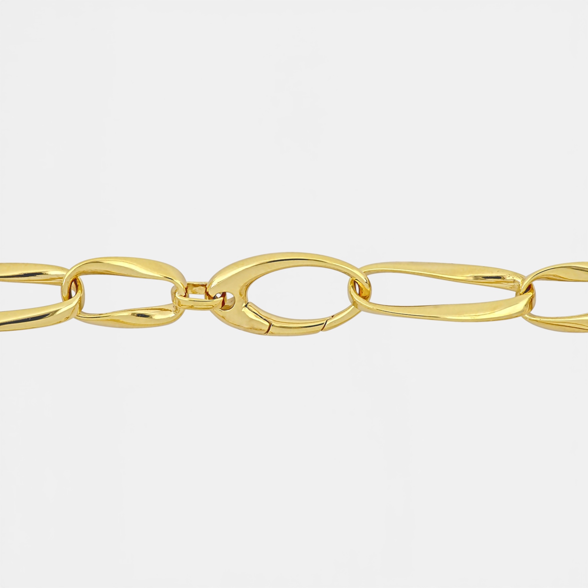Jewel of a Deal 14K Yellow Gold Elongated Oval Link Bracelet - TSC.ca