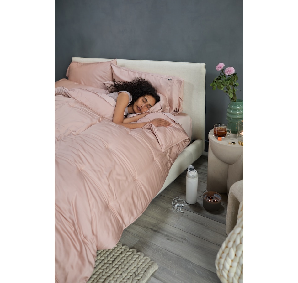 Image 759879_ALTMORE5.jpg, Product 759-879 / Price $299.00 - $374.00, Hush Oversized Iced Cooling Bamboo Comforter Set from Hush on TSC.ca's Home & Garden department
