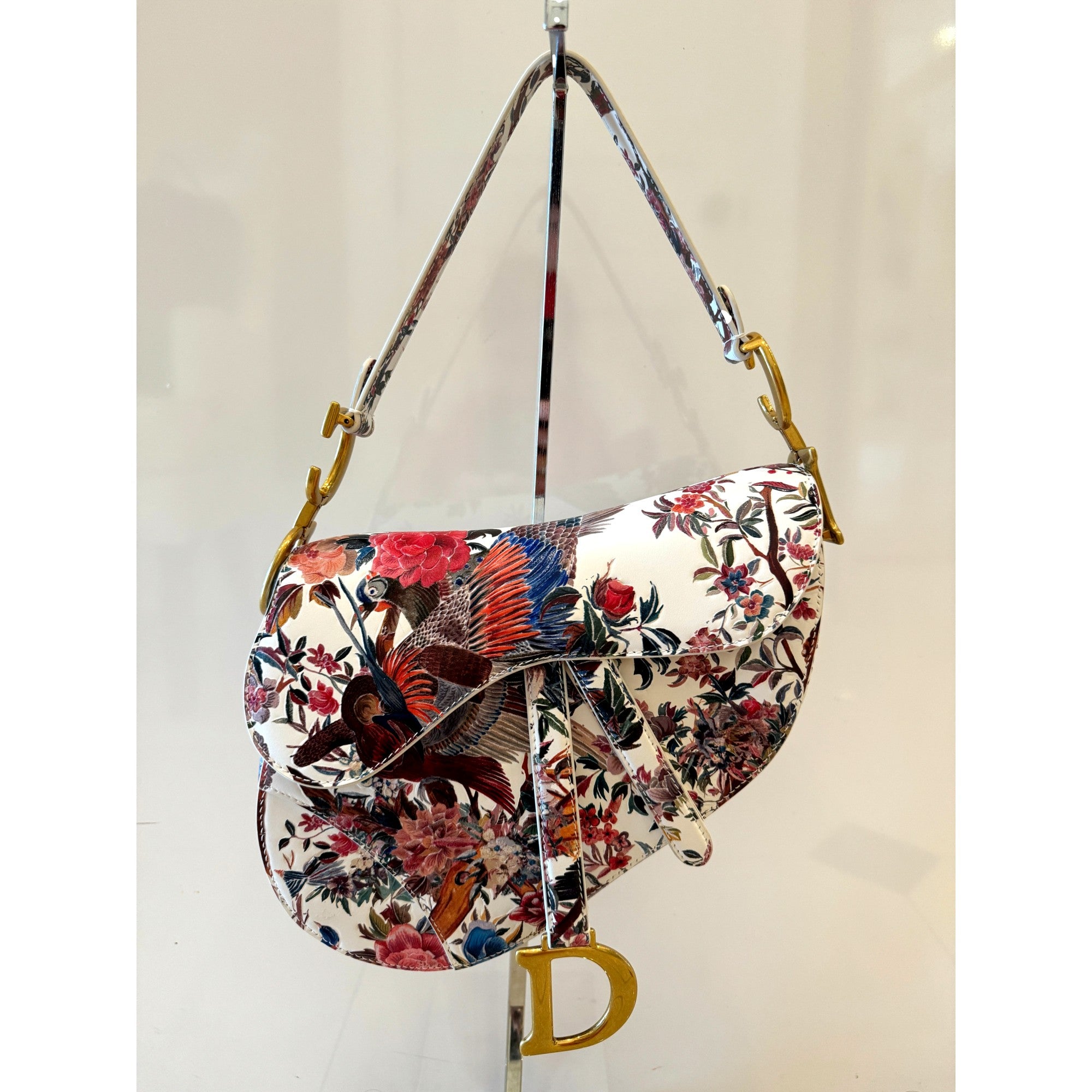 Dior saddle bag pre owned hotsell