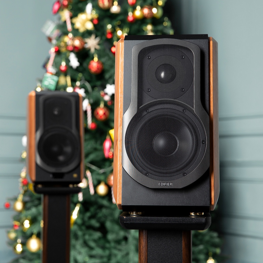Image 810364_ALTMORE1.jpg, Product 810-364 / Price $549.99, Edifier S1000MKII Audiophile Active Bookshelf 2.0 Speakers from Edifier on TSC.ca's Electronics department