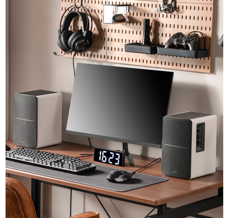 Image 847187_ALTMORE14.jpg, Product 847-187 / Price $151.99, (Certified Refurbished) Edifier R1280DB Powered Bluetooth Bookshelf Speakers - Optical Input from Edifier on TSC.ca's Electronics department