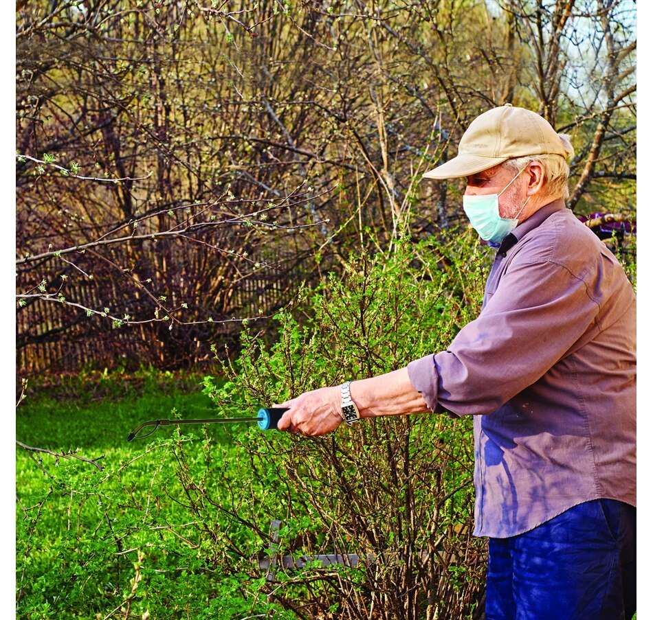 Image 870712_ALTMORE8.jpg, Product 870-712 / Price $39.99, Ivation Bulb Duster, Handheld Powder Sprayer, 7" Extendable Diatomaceous Earth Applicator – Small from Ivation on TSC.ca's Home & Garden department