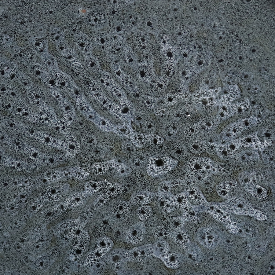 Image 881426_ALTMORE21.jpg, Product 881-426 / Price $340.35, Toulon Ceramic Bird Bath - Black Mist from Sunnydaze Décor on TSC.ca's Home & Garden department