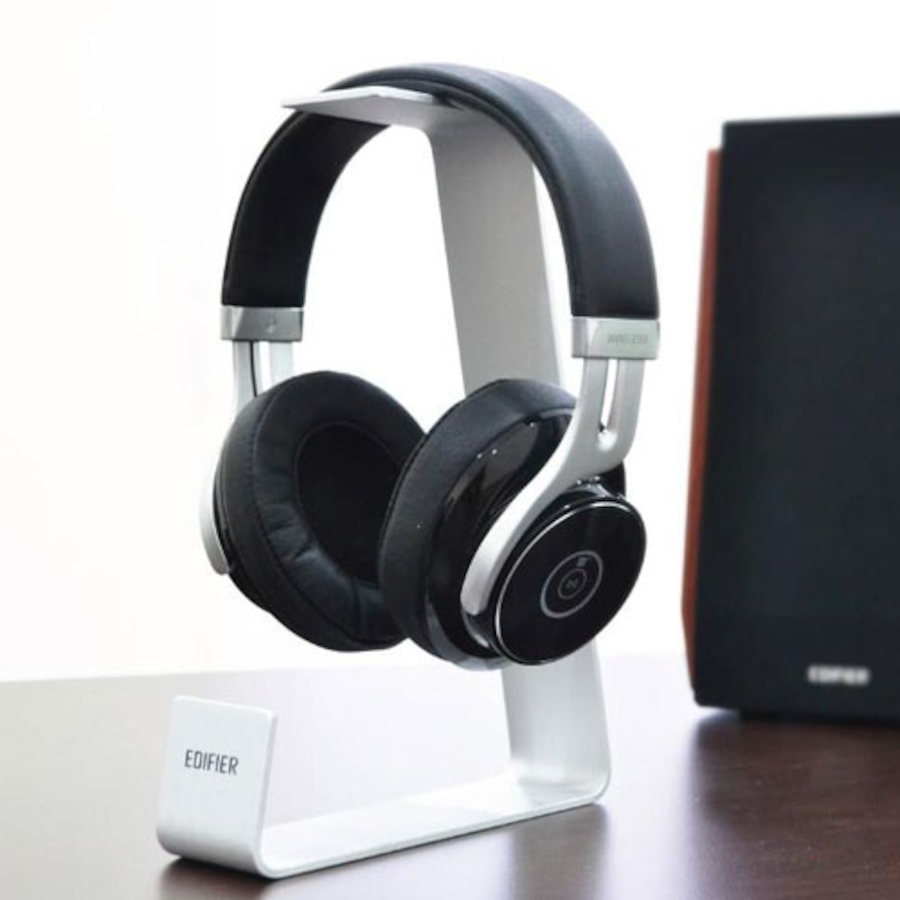 Image 898958_ALTMORE2.jpg, Product 898-958 / Price $19.99, Edifier ED041 Full Aluminium Headphone Stand, Silver from Edifier on TSC.ca's department