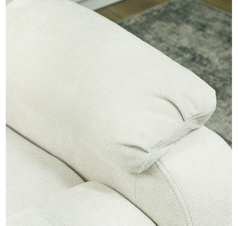 Image 917408_ALTMORE17.jpg, Product 917-408 / Price $419.99 - $429.99, HOMCOM Power Recliner Chair with Massage, Recliner with Quiet Motor from HOMCOM on TSC.ca's Home & Garden department