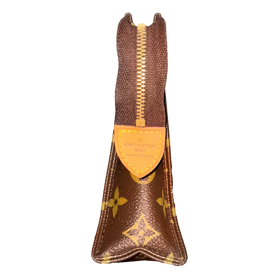 Image 922324_ALTMORE4.jpg, Product 922-324 / Price $1,034.00, Louis Vuitton Monogram Poche Toilette 19 Clutch (Pre-owned) from Louis Vuitton on TSC.ca's Fashion department