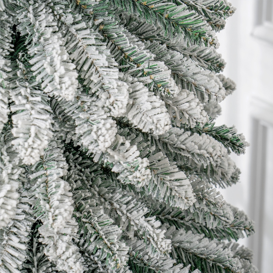 Image 934622_ALTMORE7.jpg, Product 934-622 / Price $58.99 - $89.99, HOMCOM Artificial Christmas Tree with Realistic Branches from HOMCOM on TSC.ca's Home & Garden department