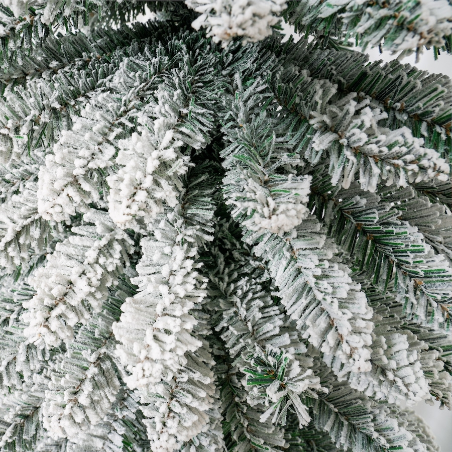 Image 934622_ALTMORE8.jpg, Product 934-622 / Price $58.99 - $89.99, HOMCOM Artificial Christmas Tree with Realistic Branches from HOMCOM on TSC.ca's Home & Garden department