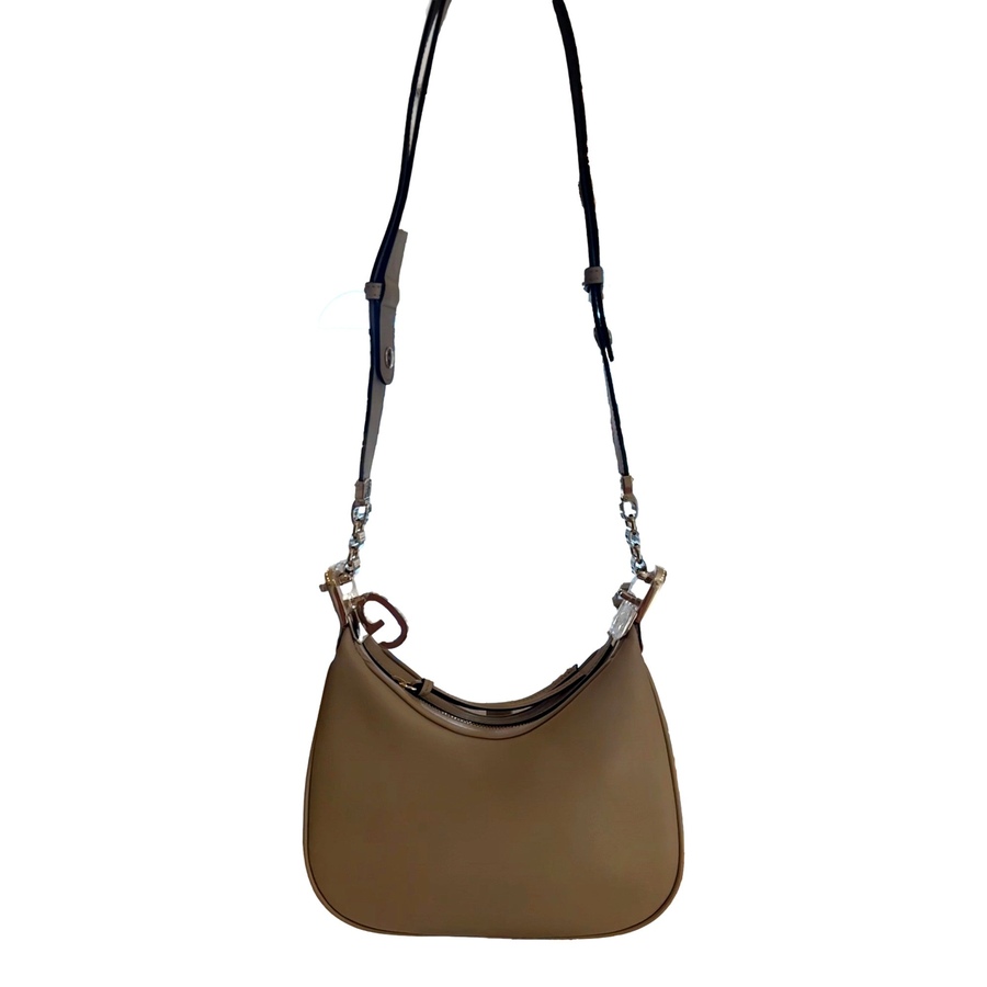 Image 953827_ALTMORE12.jpg, Product 953-827 / Price $4,373.00, Gucci Attaché Small Shoulder Bag Beige Leather from Gucci on TSC.ca's Fashion department