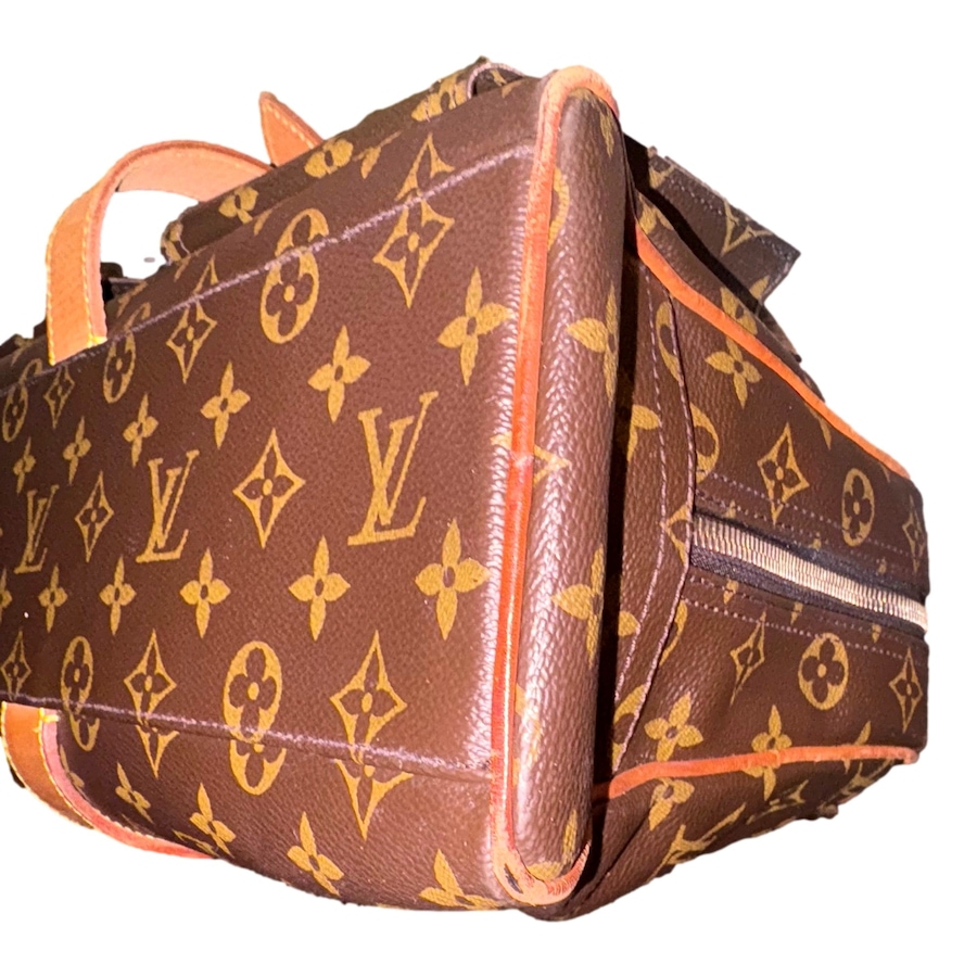 Image 982306_ALTMORE4.jpg, Product 982-306 / Price $2,147.00, Louis Vuitton Manhattan GM Shoulder Bag in Monogram Canvas with Leather Trim (Pre-owned) from Louis Vuitton on TSC.ca's Fashion department