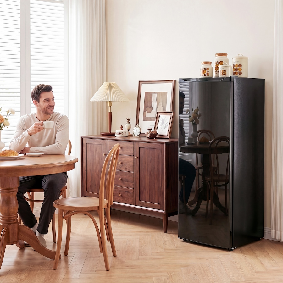 Image 982646_ALTMORE18.jpg, Product 982-646 / Price $539.99 - $549.99, HOMCOM 7.0 Cu.Ft Upright Freezer, Compact Stand Up Freezer for Home from HOMCOM on TSC.ca's Kitchen department