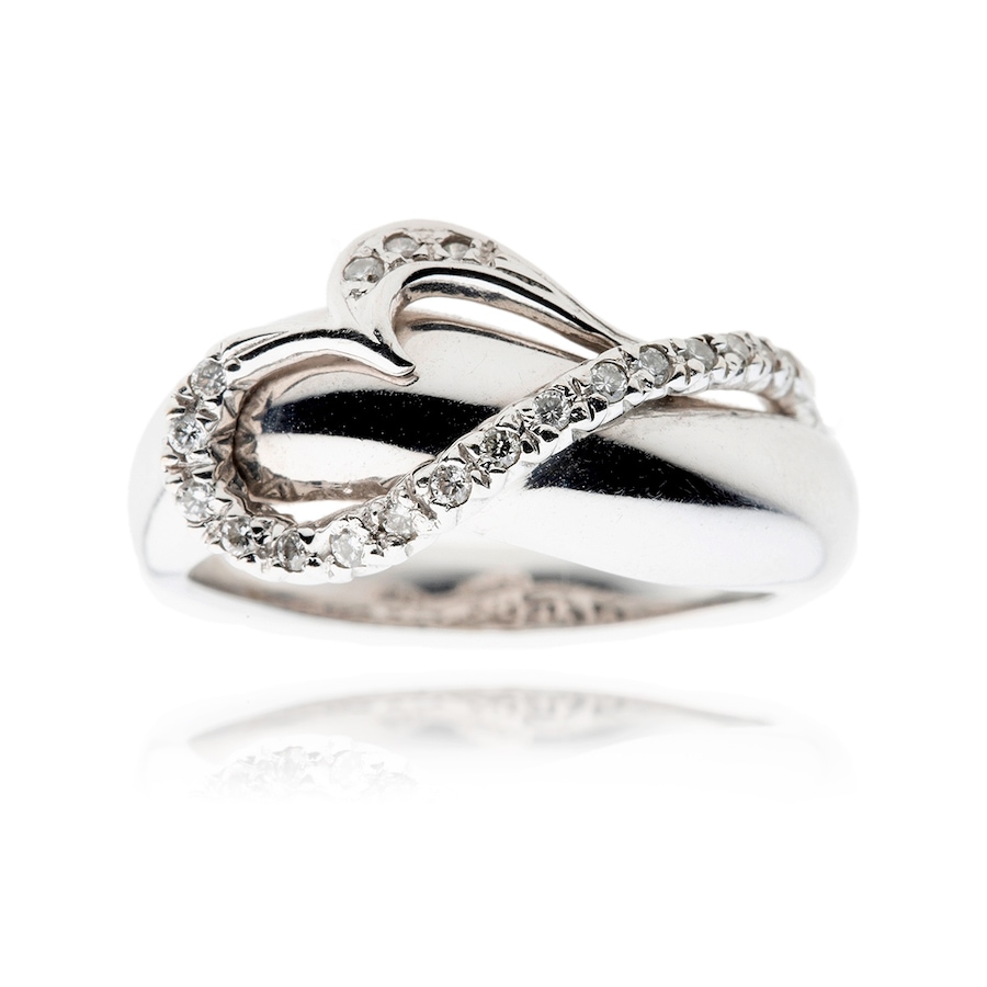 Image 983010.jpg, Product 983-010 / Price $2,795.00, 18K White Gold Diamond Heart Ring from Estate Jewel Finds on TSC.ca's Jewellery department