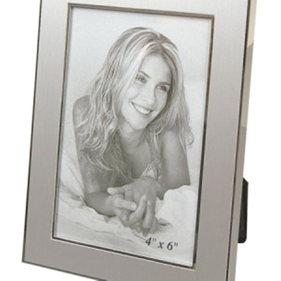 Image 986230.jpg, Product 986-230 / Price $29.00, Elegance 4 x 6" Jolene Photo Frame from Elegance Tableware on TSC.ca's Home & Garden department