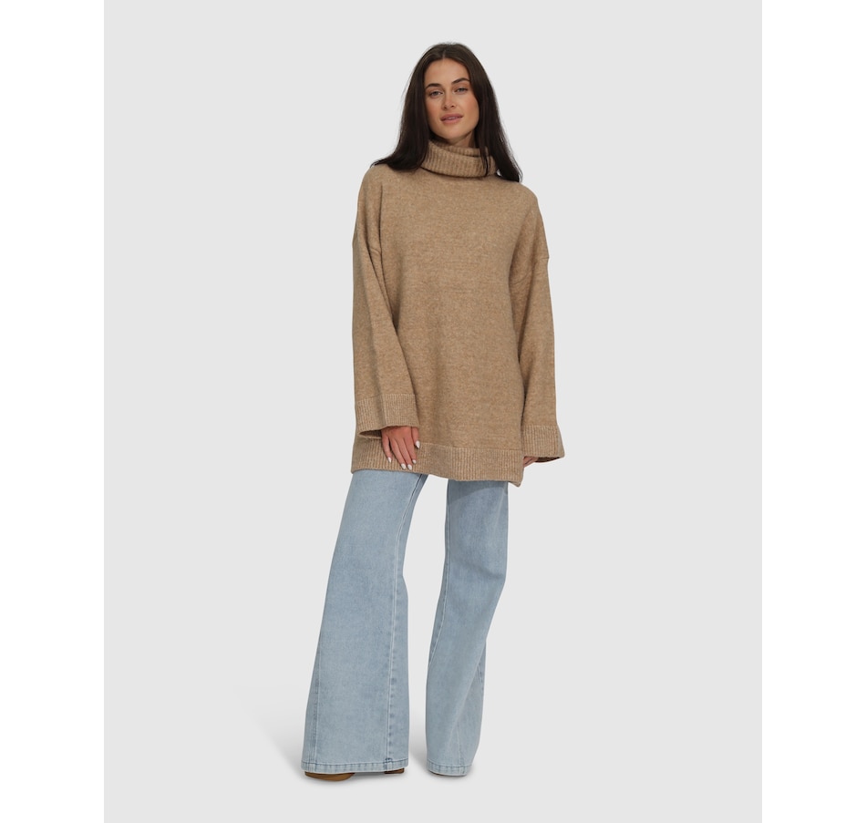 Image 987169_ALTMORE8.jpg, Product 987-169 / Price $64.98 - $90.96, Belle & Bloom Cuddle Me Oversized Tunic Sweater from belle & bloom on TSC.ca's Fashion department